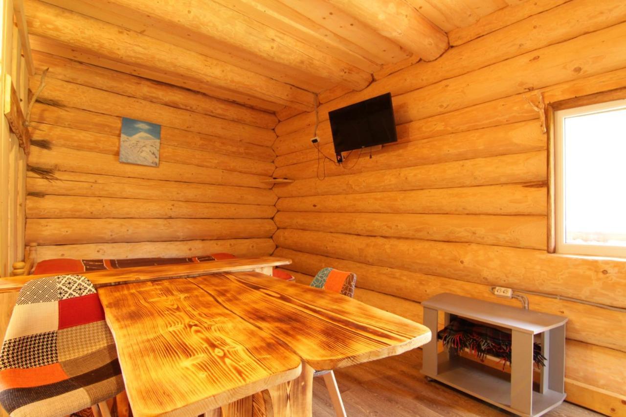 Bungalow In Mauntains With Chan Near The Forest สลาฟสเก ภายนอก รูปภาพ