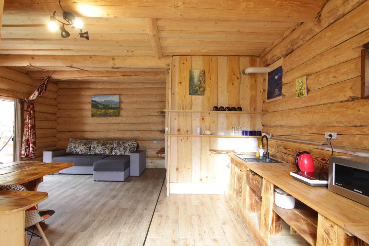Bungalow In Mauntains With Chan Near The Forest สลาฟสเก ภายนอก รูปภาพ
