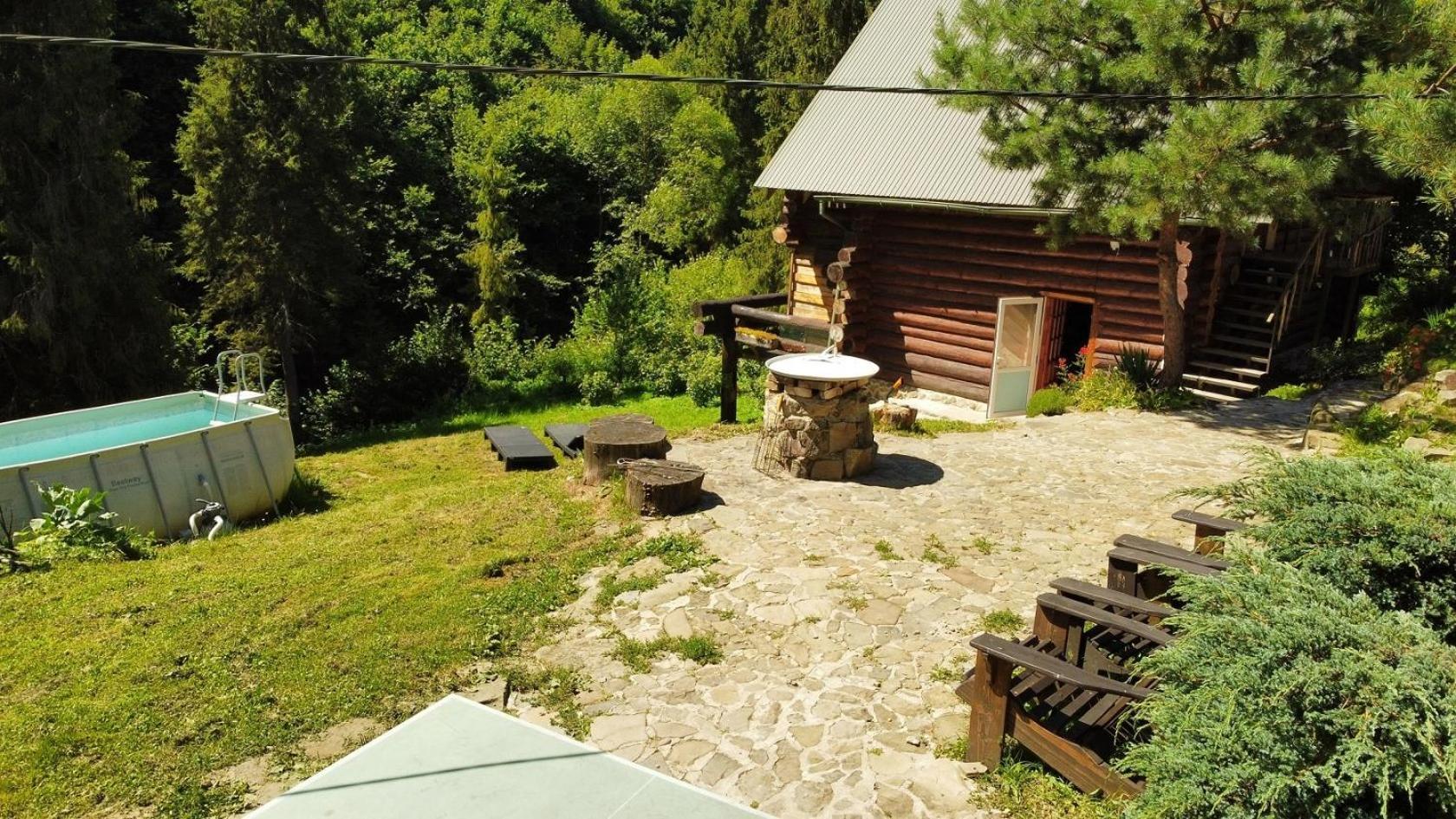 Bungalow In Mauntains With Chan Near The Forest สลาฟสเก ภายนอก รูปภาพ